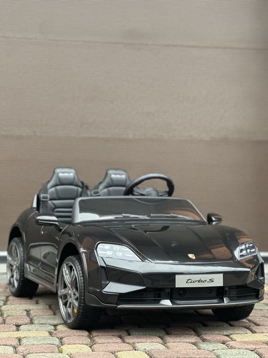 Дитячий електромобіль Porsche Taycan Turbo S 24V Авто на акумуляторі