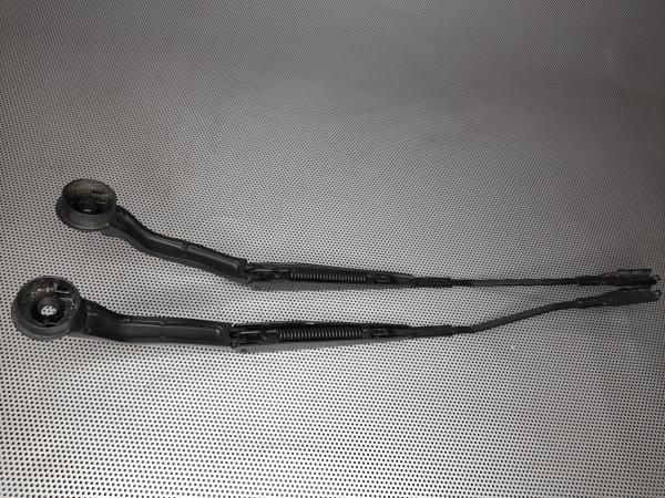 Haste / braço de escova limpa vidros frente direita FORD Kuga II (DM2)