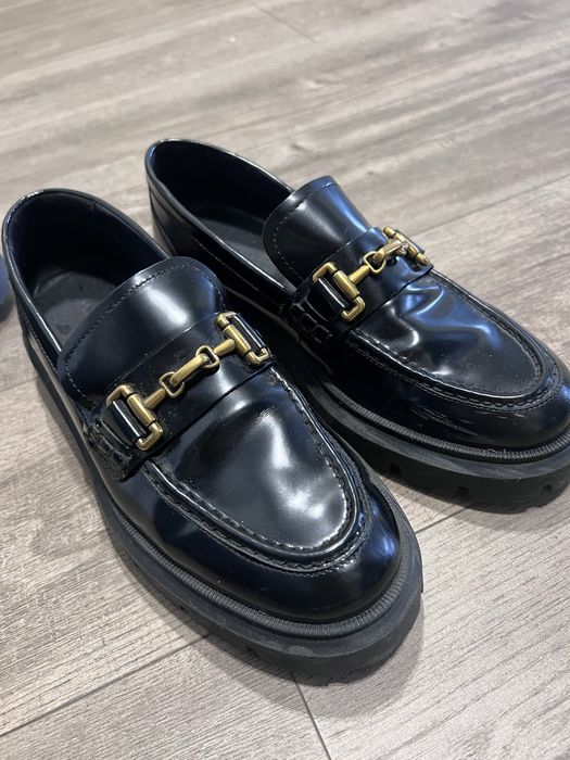 Лофери massimo dutti в стилі celine, розмір 38