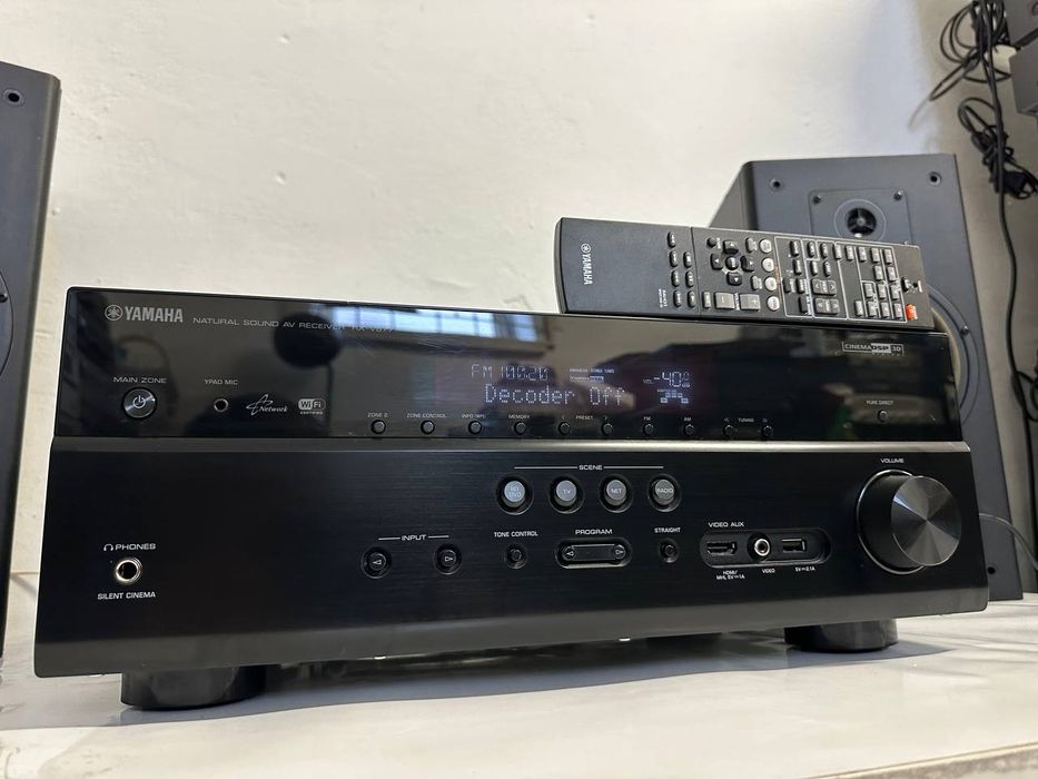 7.2 Amplituner Yamaha RX-V677, HDMI, Wi-Fi i LAN, 4K, 7*150Watt, AirPl
