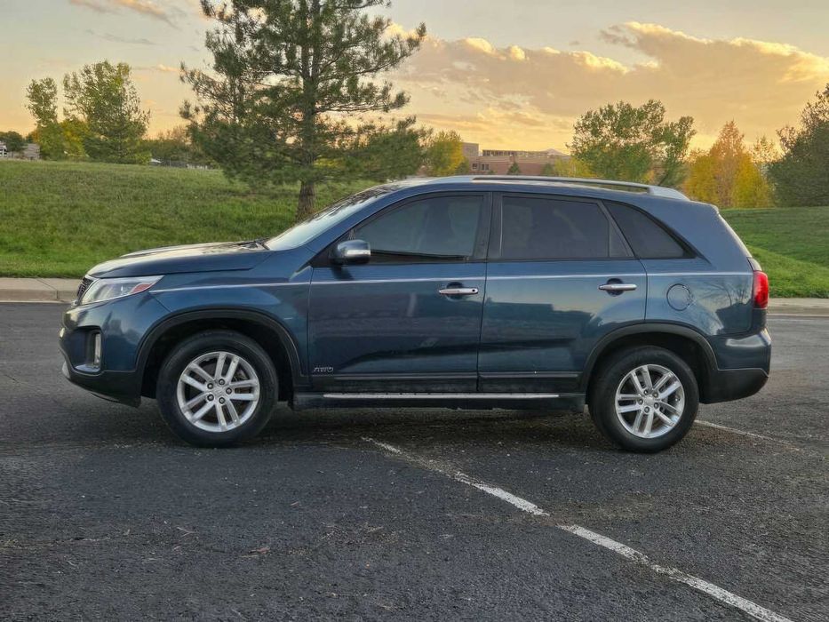 Kia Sorento LX      2015