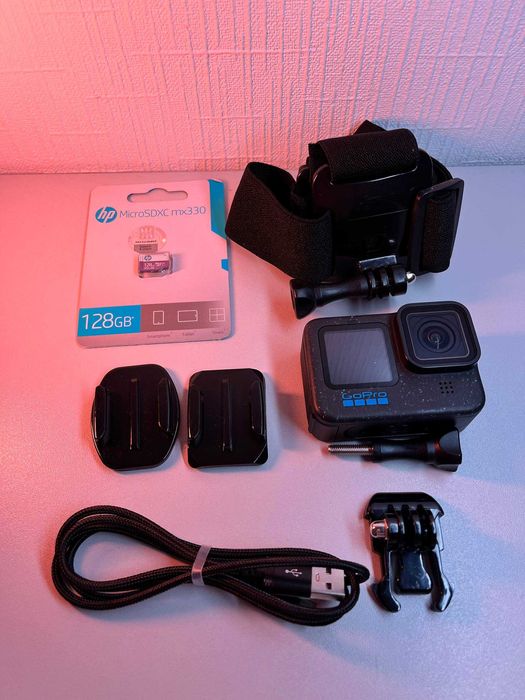GoPro Hero 12 з хорошим комплектом