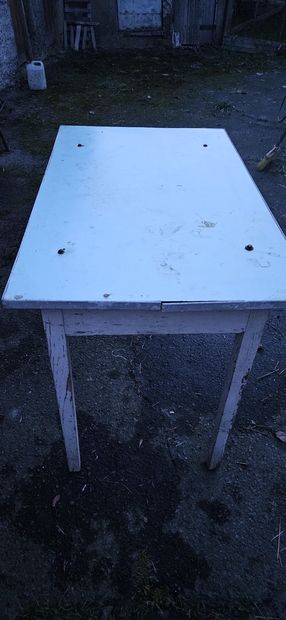 Дерев'яний стіл, радянський