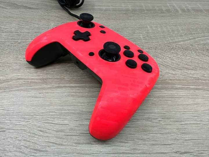 Pad PDP Faceoff Deluxe do Nintendo Switch Przewodowy czerwony