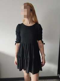 Czarna rozkloszowana sukienka r. XXS
