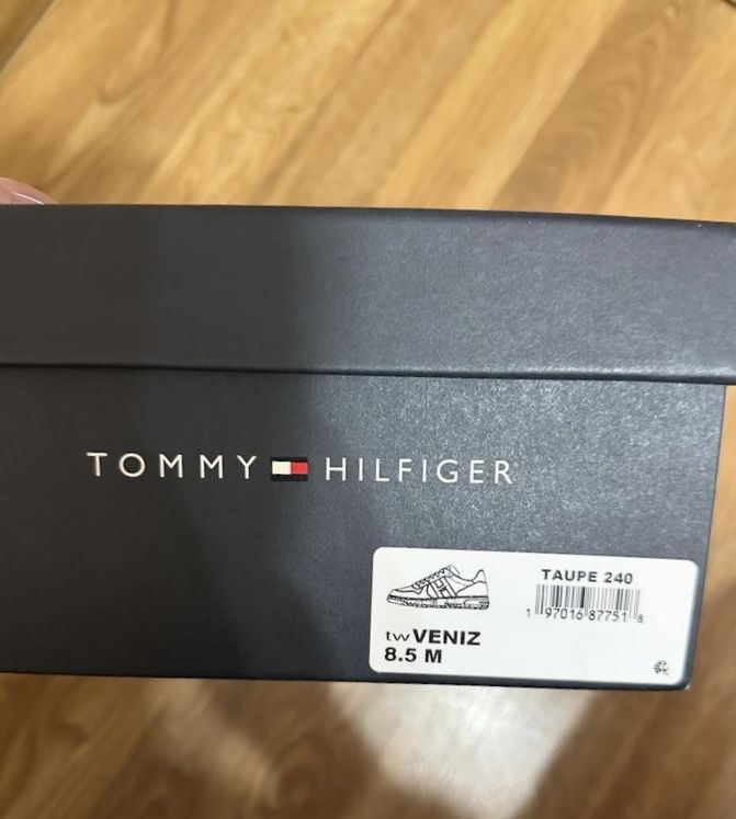 Продаж кросівок Tommy Hilfiger оригінал