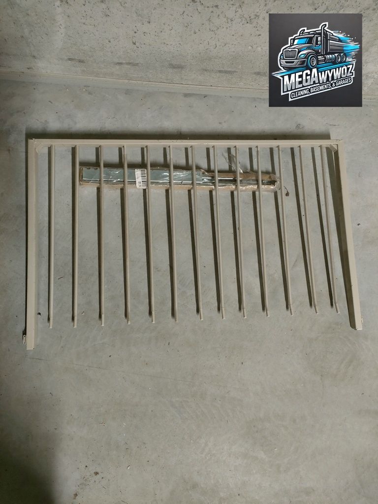 Ikea komplement – wysuwany wieszak na spodnie 75x58 cm – kremowy