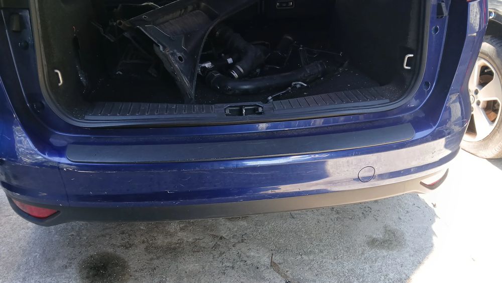 Pára-choques trás FORD C-Max II (DXA/CB7, DXA/CEU)