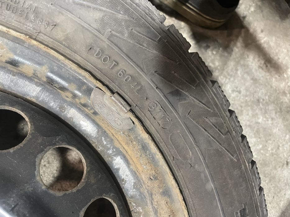 185/60/15 зимові