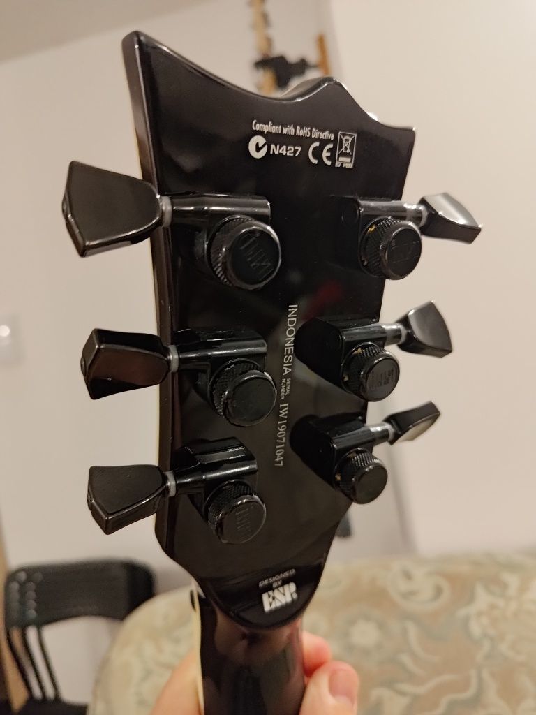 Gitara elektryczna ESP LTD EC-1000 Fishman Piezo QM STBLK / jak LesPau