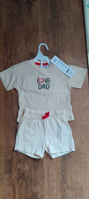 Zestaw t-shirt i spodenki 74
