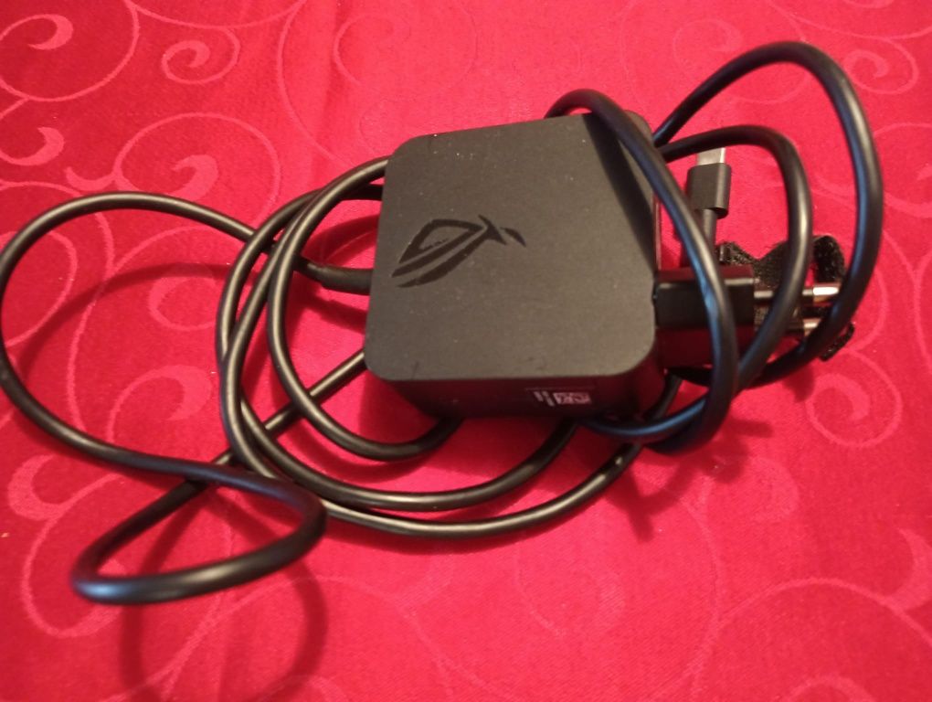 Consola ROG Z1 écran 7 full HD