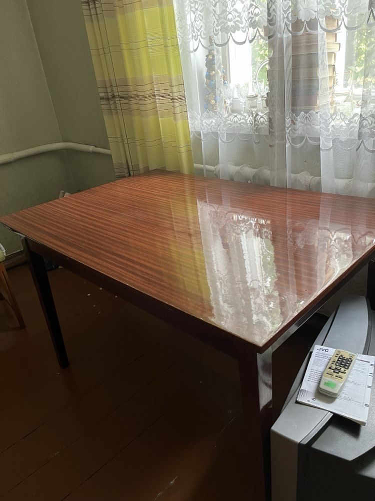 Продам стіл, який можна розсунути