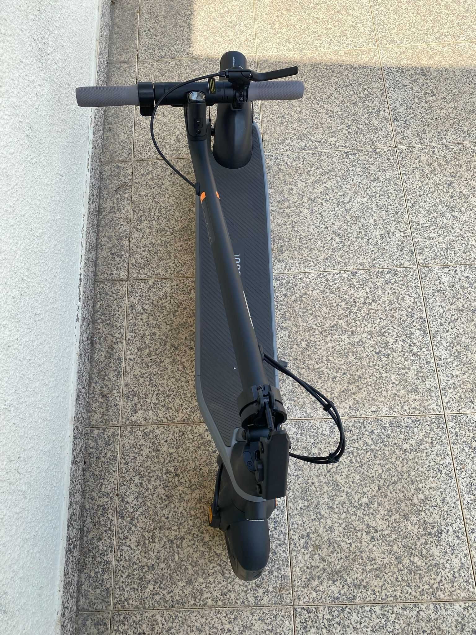 Trotinete Elétrica Ninebot KickScooter E2 E Powered by Segway