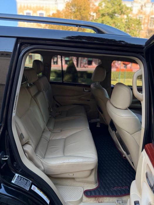 Lexus LX570 2008 года
