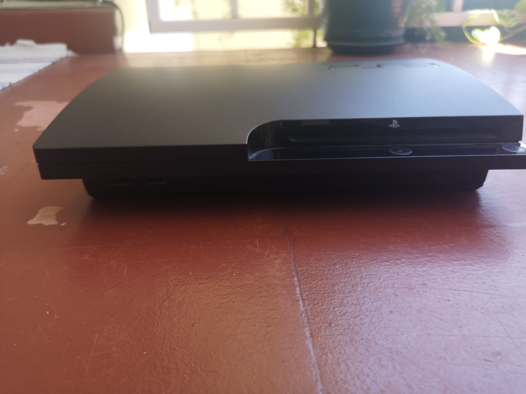 PS3 Slim para peças