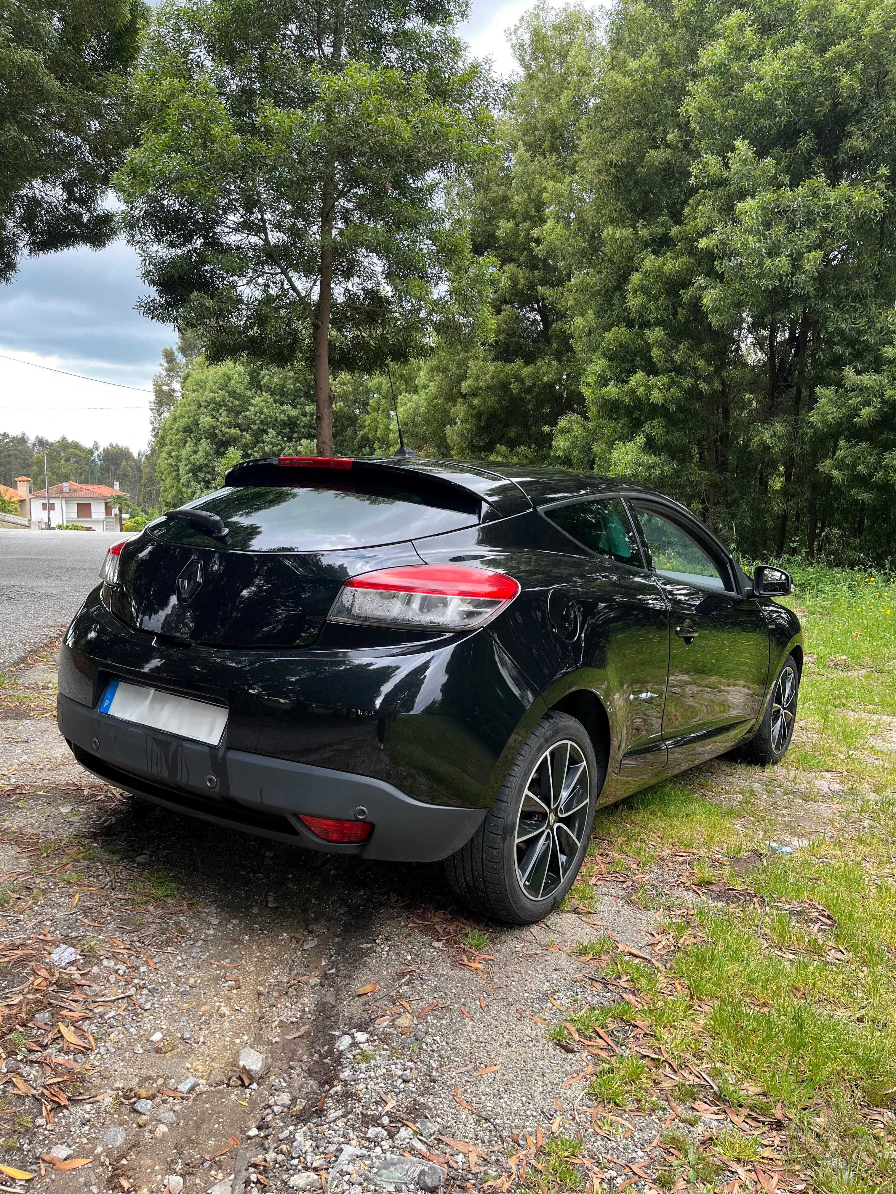 Renault Mégane Coupé 1.6 dCi Bose Edition 130cv | Garantia Incluída