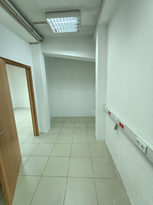 Alugo gabinetes/escritórios