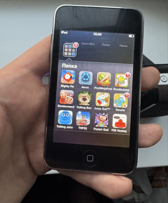 Ipod touch 2 32gb + колонка, док станция