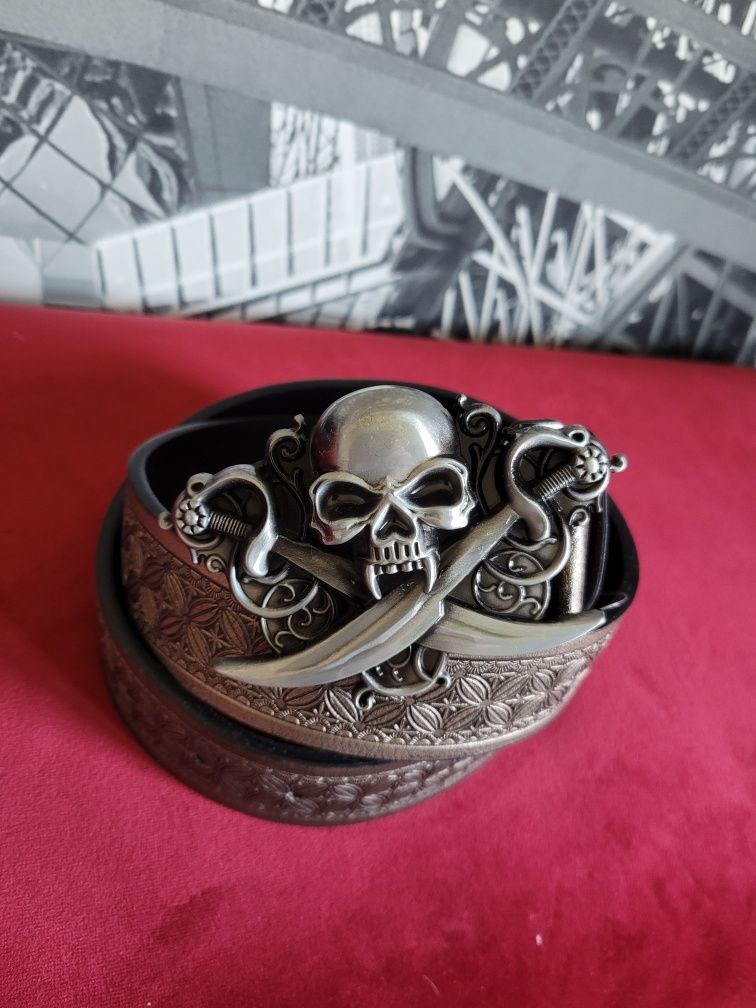 Nowy pasek skórzany metalową trupią czaszka y2k Alternativ Unisex