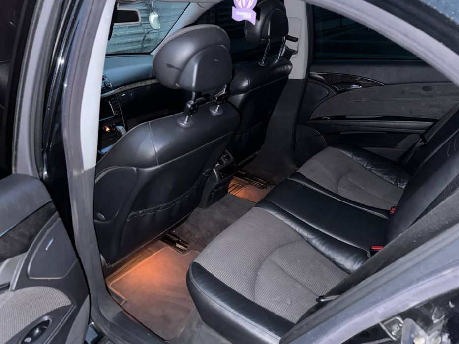 Продам Мерседеса 211