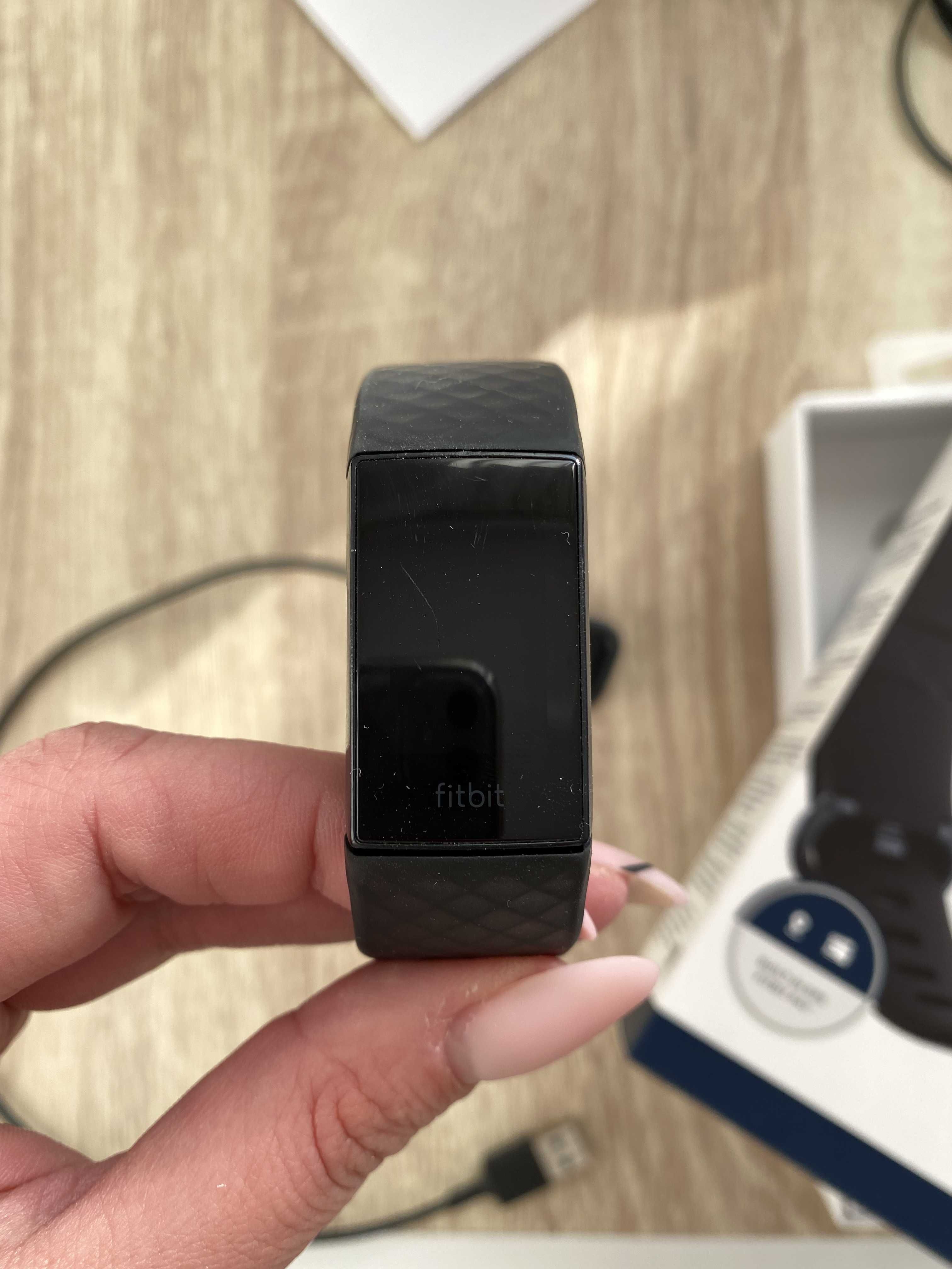 Smartband Fitbit Charge 4