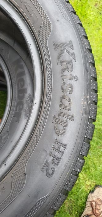 Продам комплект зимових шин 205 /60 R16 Kleber
