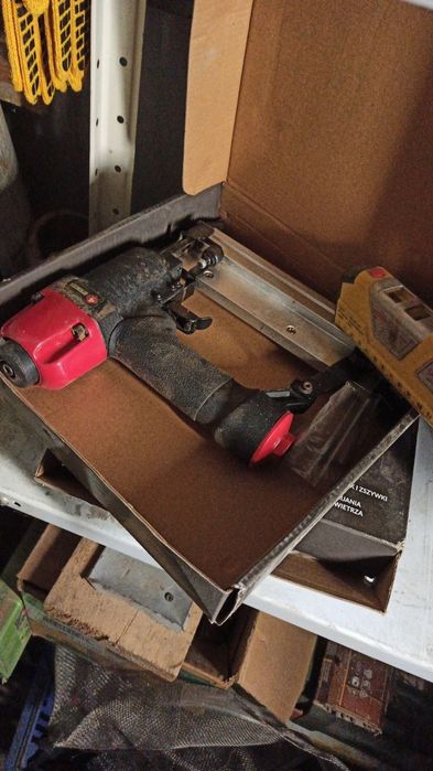 Скобопістолет Ottensten 4PR0, пневмопістолет, пневмостеплер