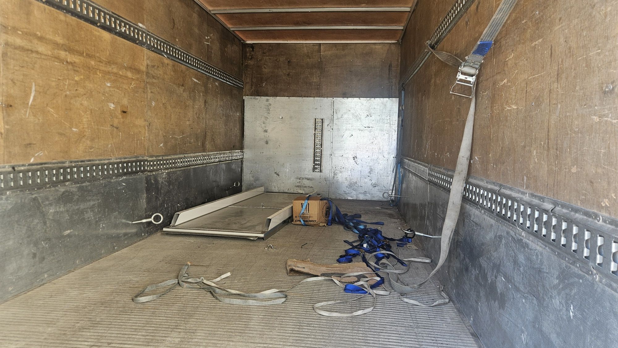 Mitsubishi Canter 2008 – Pronta para trabalhar