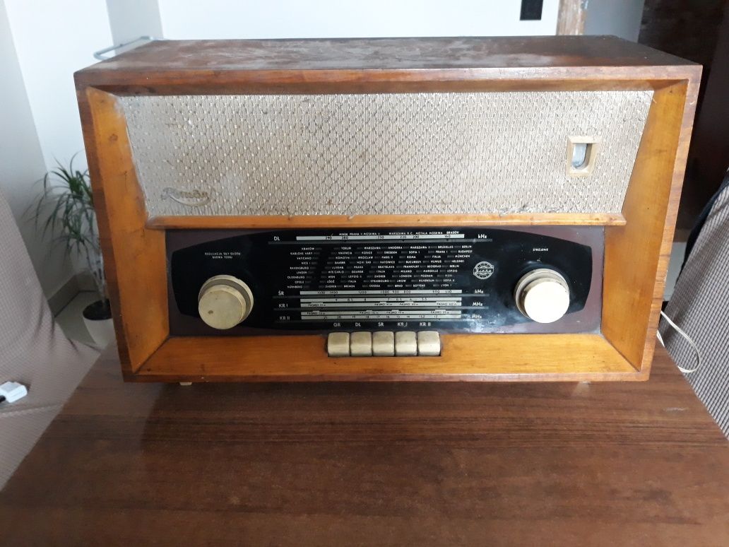 Radio lampowe Romans antyk