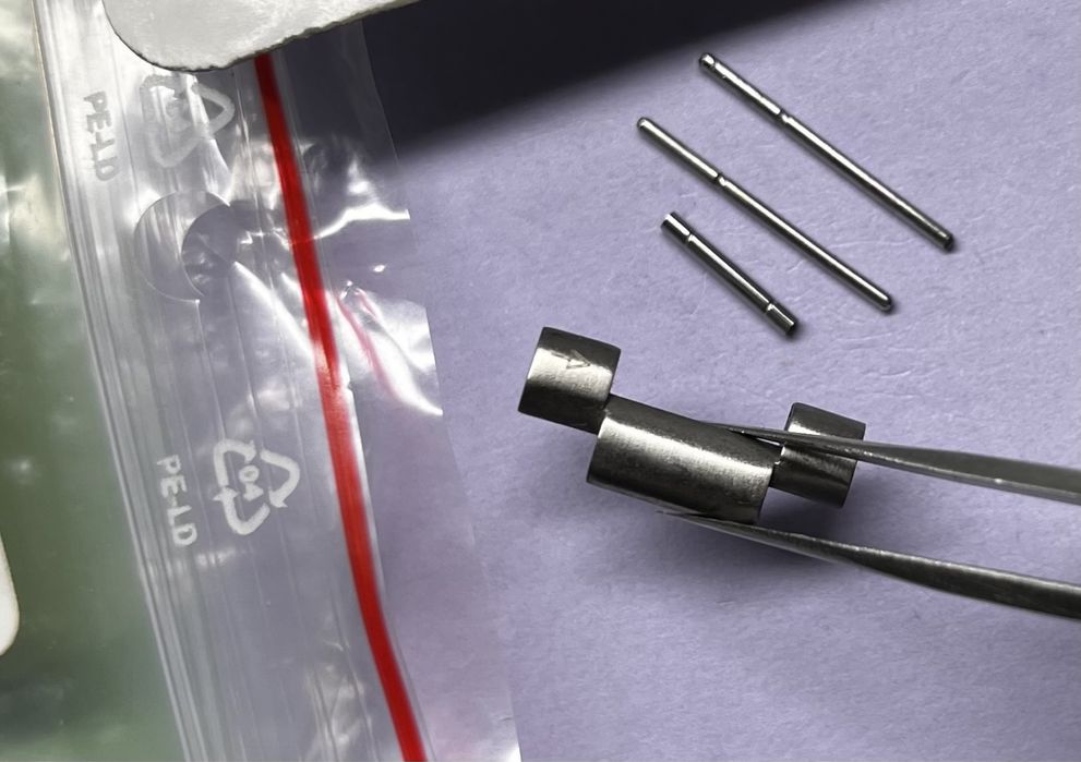 Omega 114TI1610 ogniwo tytanowe Seamaster