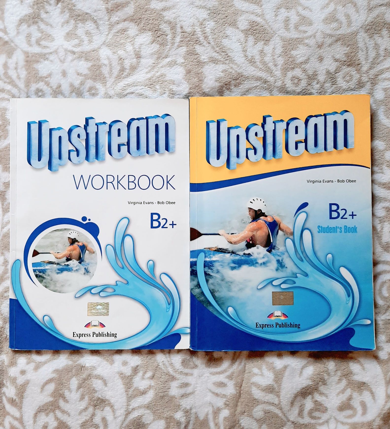 Upstream B2+ student's book and workbook
