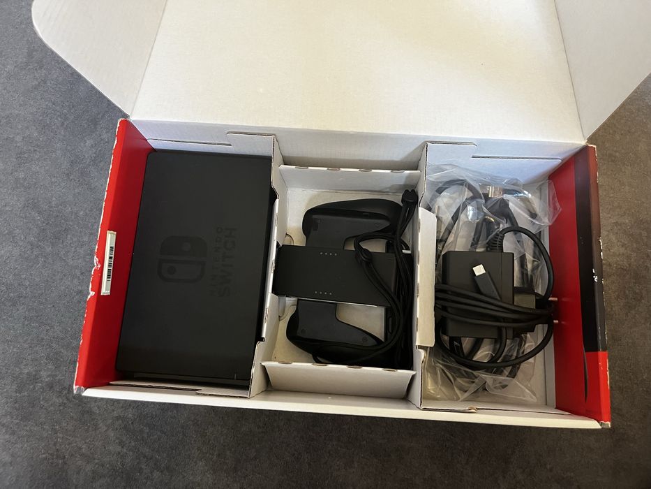 Konsola nintendo switch pelny zestaw