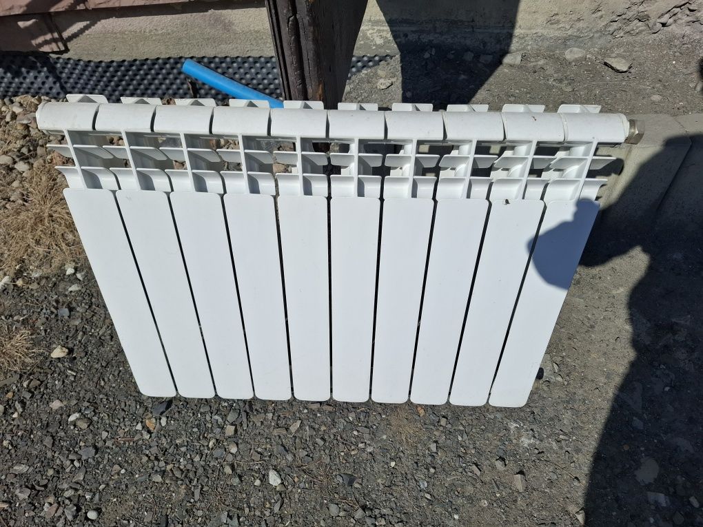Grzejnik Aluminiowy 10 żeber Stan bdb