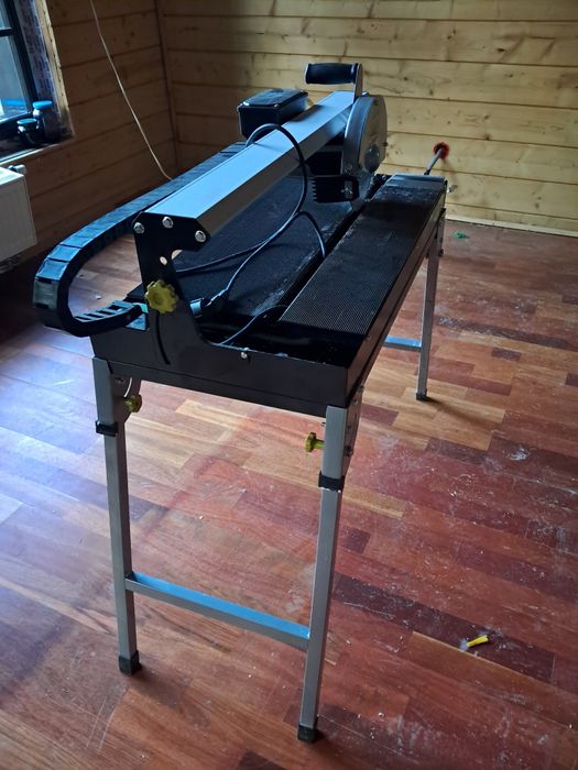 Плиткоріз водяний оренда