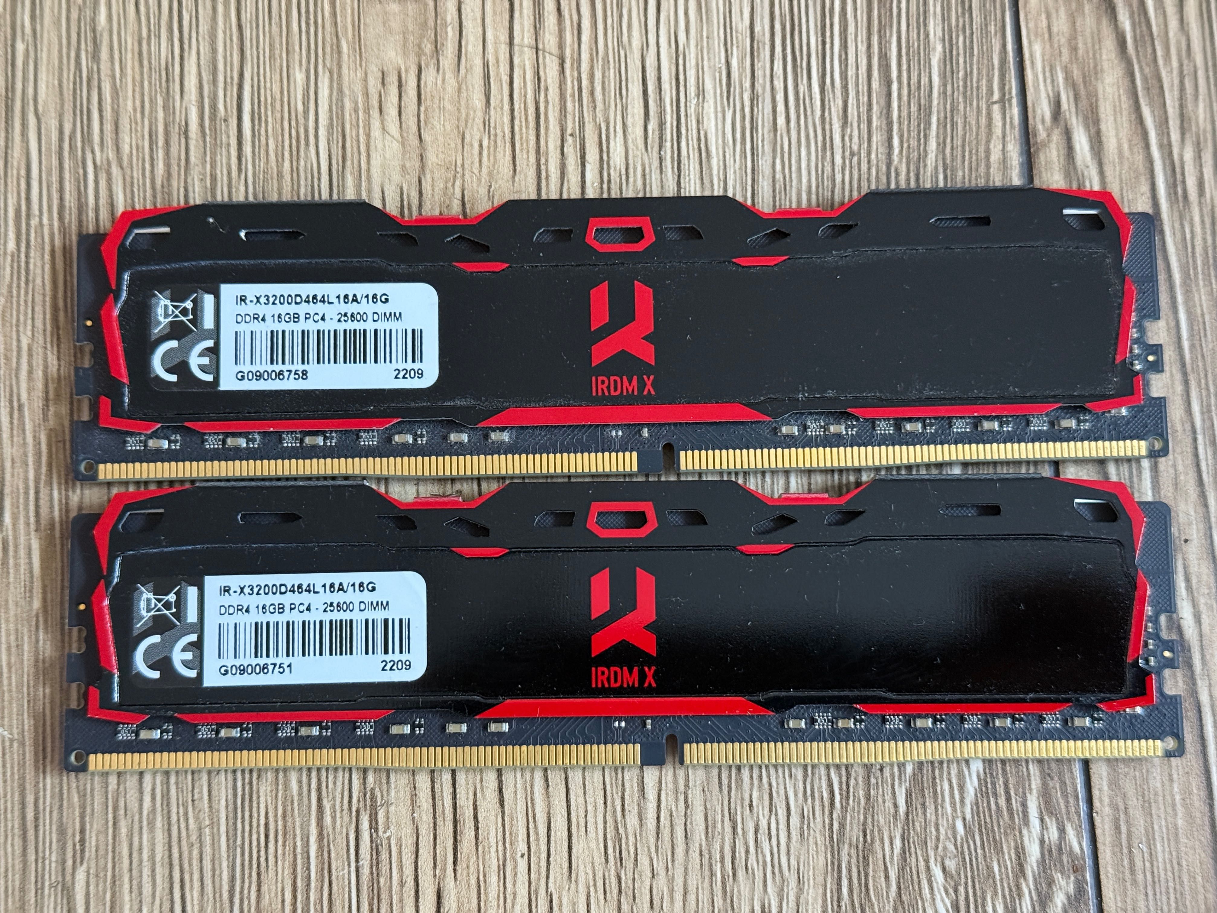 Pamięć RAM DDR4 Goodram IRDM X 2x16GB 32GB 3200MHz