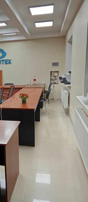 Здається  приміщення під офіс на Проспекті Свободи.