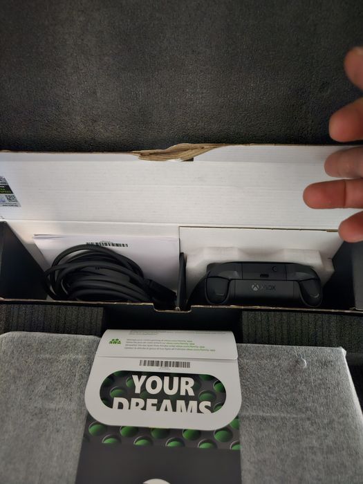 Consola Xbox Series X - Nova c/garantia