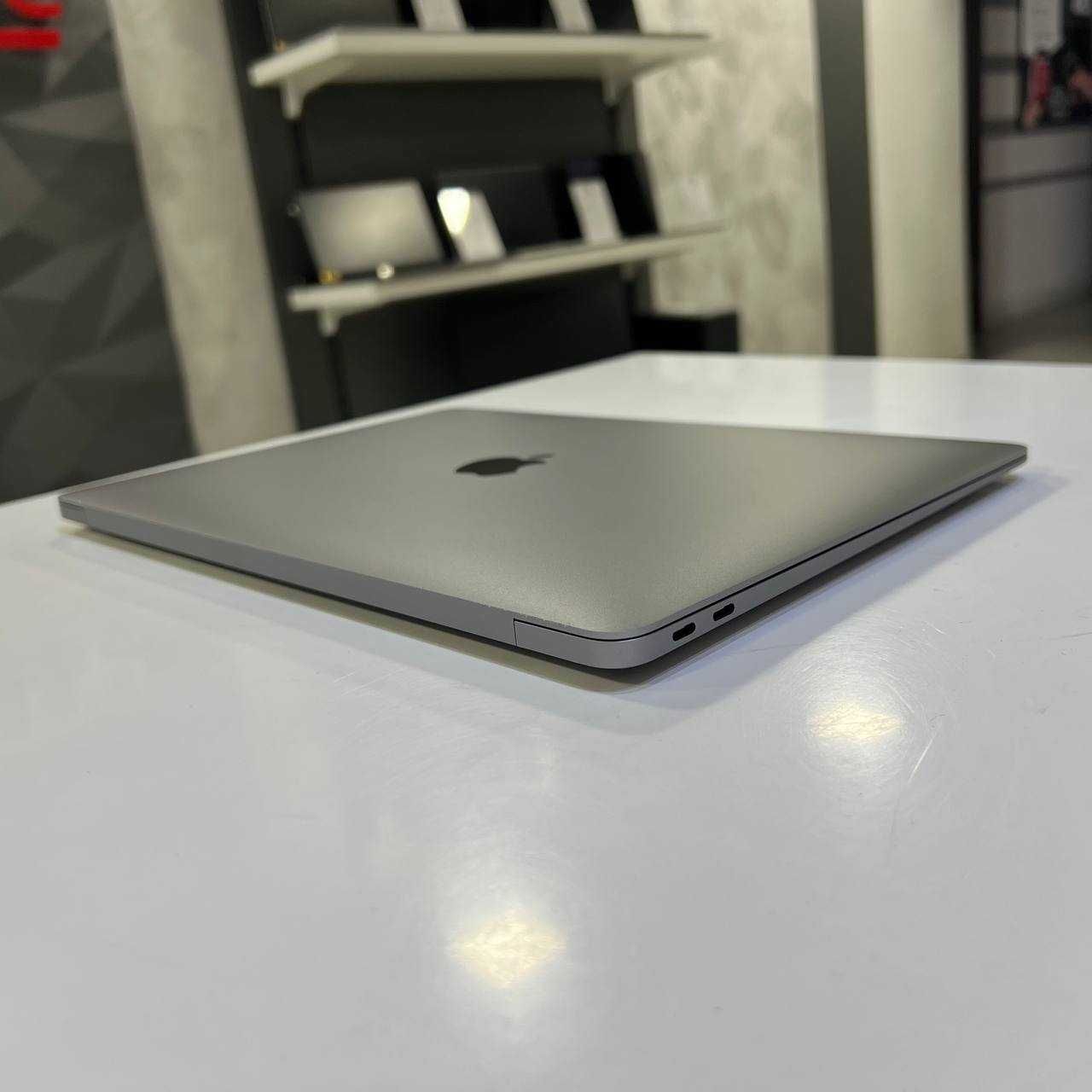 Apple MacBook Air A2337 13.3" Apple M1/16Gb/256Gb/Sequoia