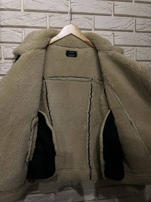 Зимова Дублянка від Bershka оригінал, Розмір S в ідеальном стані