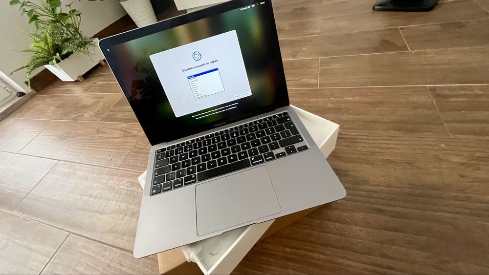 Apple MacBook Air M1 novo