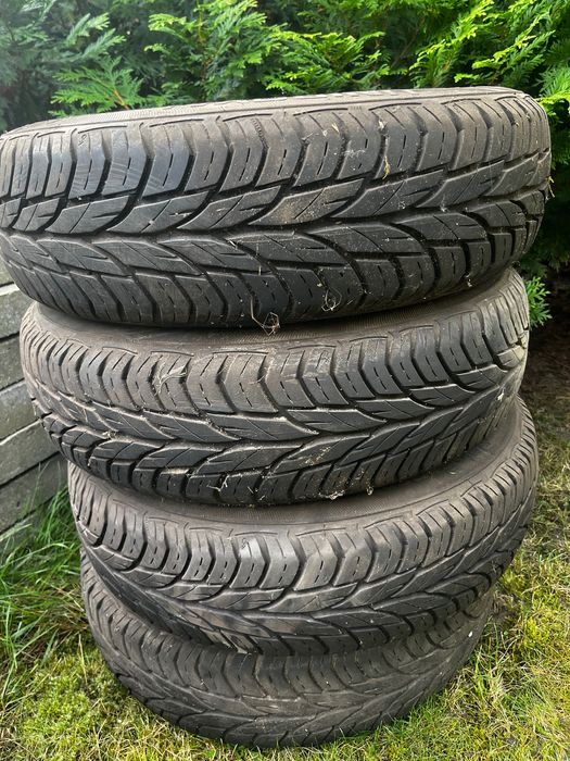 Komplet opon z felgami rozmiar 165/70 r14