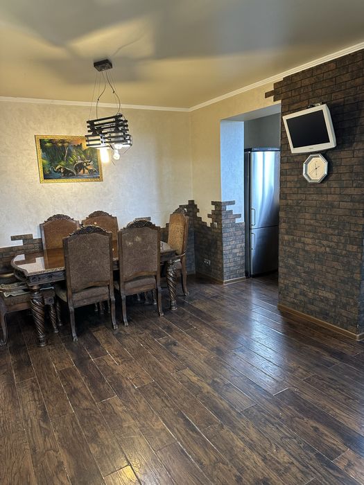 Продаж будинка в екологічному місті