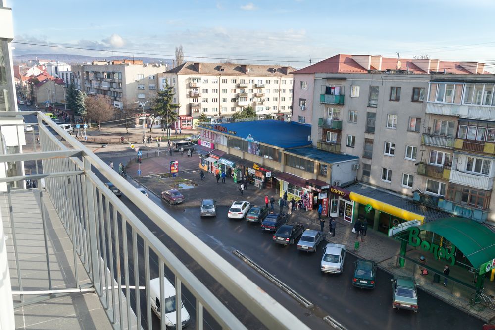 Великі апартаменти/квартира студія, в центрі Ужгорода, обл. Лікарня.