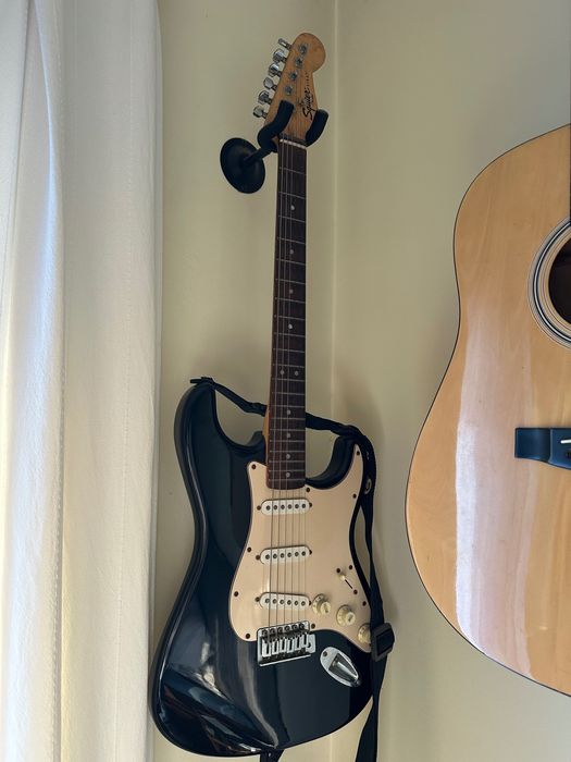 Guitarra Elétrica Fender Squier Stratocaster - Usada