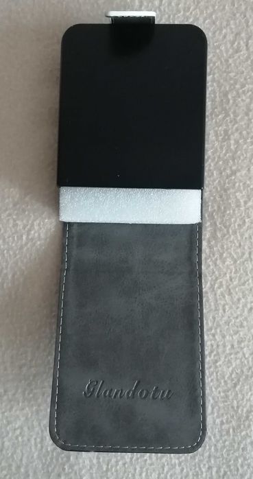 Etui z klapką na magnes do Samsung Z Flip 5 motyw złoty kwiat