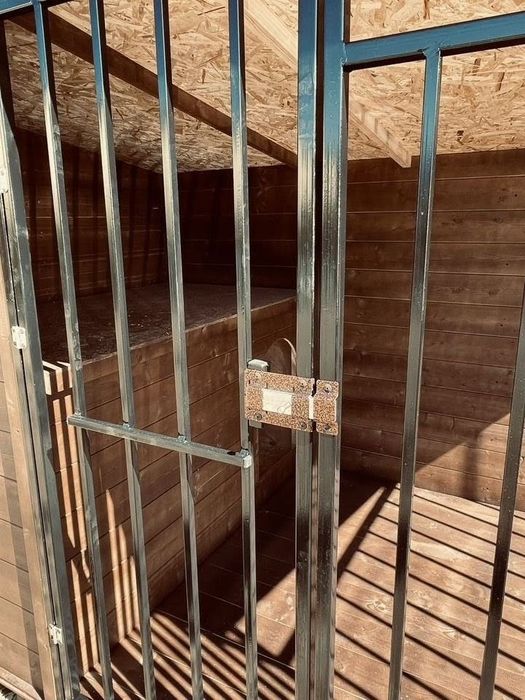 Якісний вольєр для собак, розміром 2.50*1.50