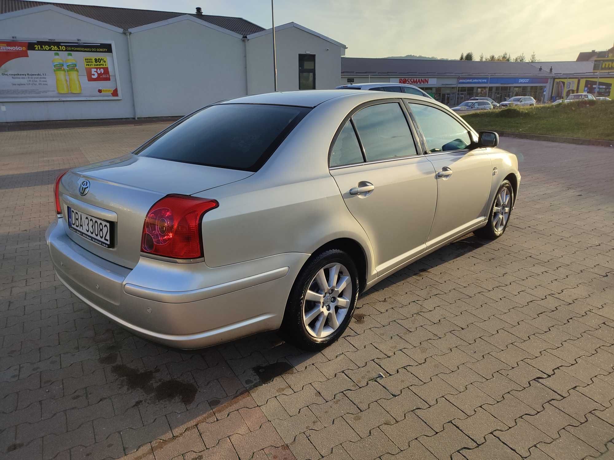 Toyota Avensis 2.0 D4D 116km 2005r.