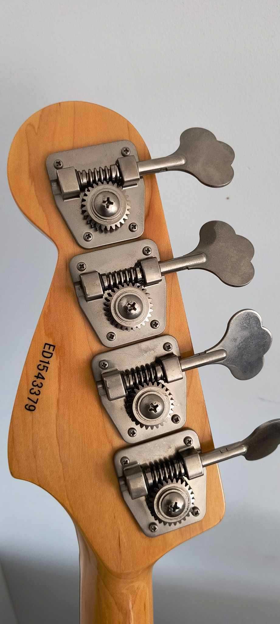 Gitara basowa Edwards EJB130R