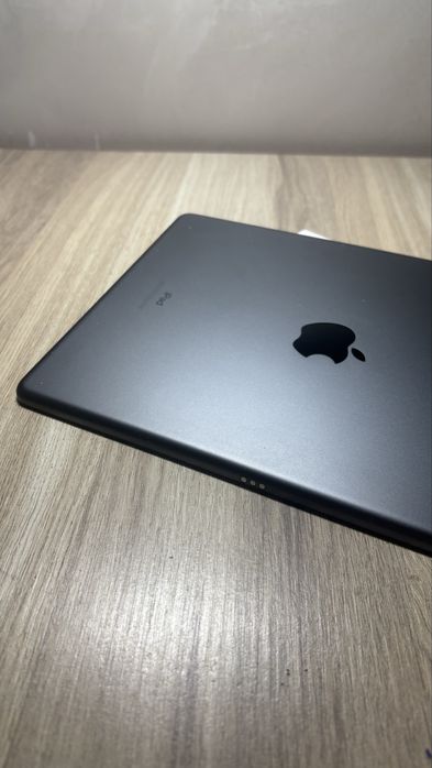 Apple Ipad 10.2 7 покоління на 32 гб з Aplle Pensil 1
